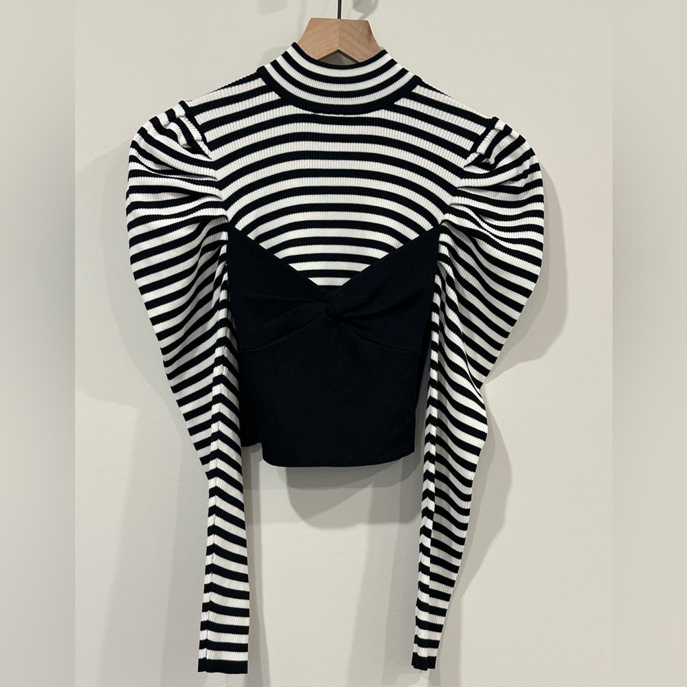 NWT Zara Black and White Striped Puff-Sleeve Knit Top